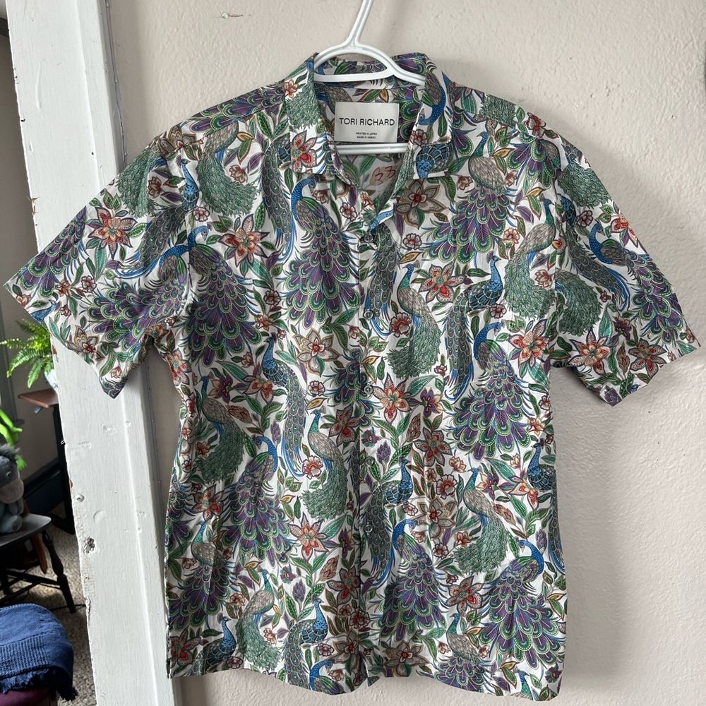 Tori Richard Short-Sleeve Peacock Print Button-Down - Green, Blue, Purple